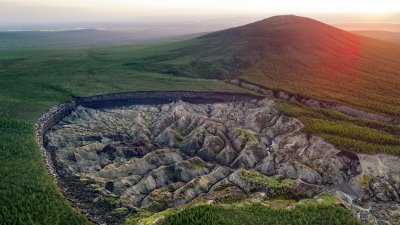 Гигантската дупка наречена Вратата към ада е утроила размера си