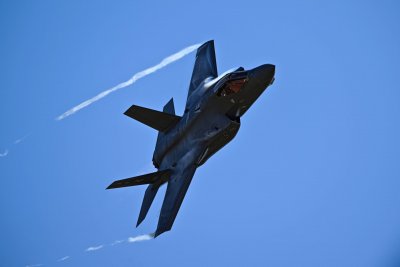 Американски изтребител F-35 се разби в Аляска