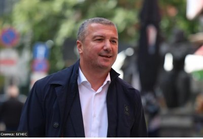 Ние трябва да участваме във вземането на решения за управлението