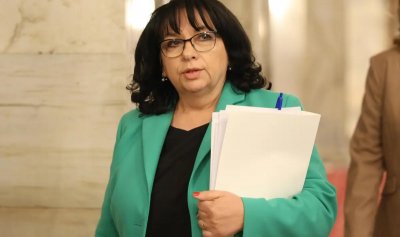 Петкова: Очертава се дефицит от близо 3,634 млрд. лв. за първото тримесечие