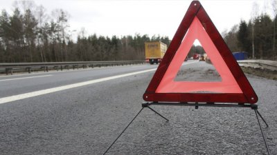 Тежка катастрофа между пикап и камион отне човешки живот