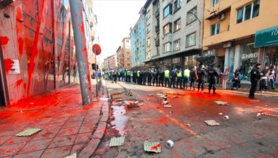 Кой ще плати сметката: Мизерията от протеста стои непочистена