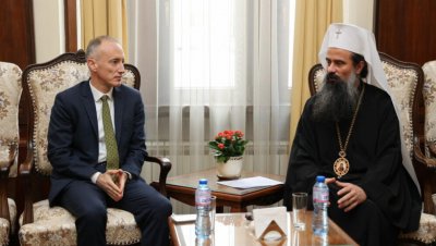 Образователната система трябва да направи децата не само знаещи но