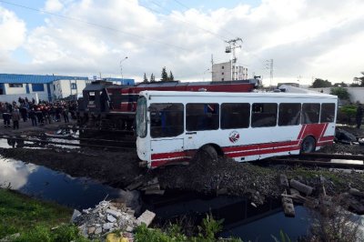 22-ма загинали при автобусна катастрофа в Тунис