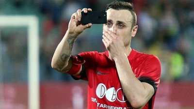 Димитър Бербатов в отбора на десетилетието на Юнайтед