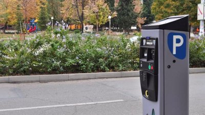 Паркоматите в Стара Загора минават на евро