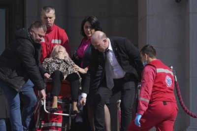 Ранената с шокова бомба сръбска депутатка е в тежко състояние