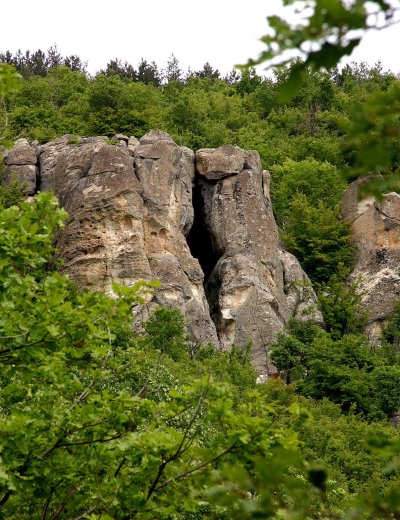 Спасиха две туристки, паднали край пещерата „Утробата“