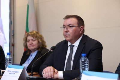 Най после се намери кой да зашлеви звучен юридически шамар на