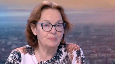 Политолог изрази мнение че депутатите не са избрали нощта за