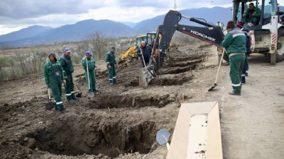 Гробището в Кочани се разширява заради големия брой загинали при