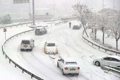 Студът се завръща в Турция