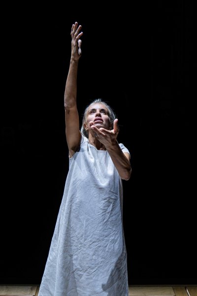 Известният британски режисьор Деклан Донелан който постави Медея в Народния