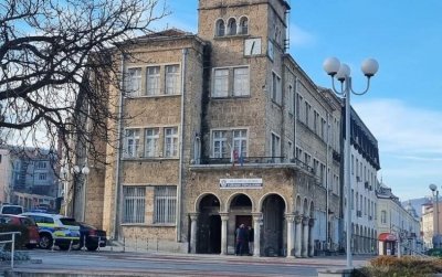 Пожарната в Шумен събра „нещо като отрова“