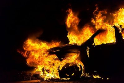 Задържаха мъж от Шумен по време на палеж на автомобил