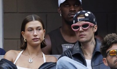 Хейли Бийбър отново разбуни духовете сред феновете след като се