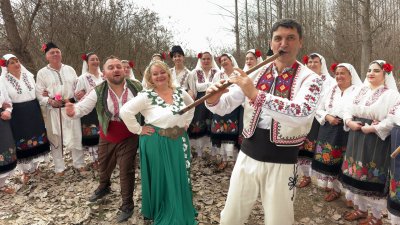 Интересен музикално кулинарен проект поднасят фолклорната изпълнителка Ана Мария и финалистът от