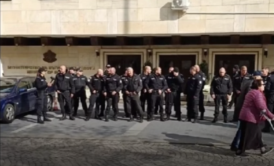 Полицейски служители не позволиха на председателя на гражданско сдружение БОЕЦ