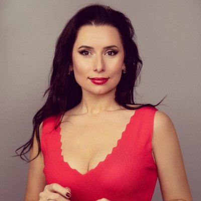 Наталия Кобилкина се похвали с младо гадже по нестандартен начин