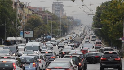 От днес започва голямото празнично пътуване  Хиляди българи тръгват на път в