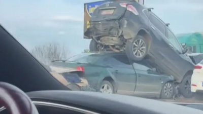 Две верижни катастрофи са станали на автомагистрала  Тракия съобщиха от МВР  Трафикът