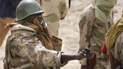 Джихадисти убиха над 70 войници при атака срещу казарма в Нигер