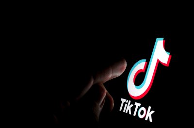 Опасно предизвикателство в TikTok прати момиче от Бургас в болница