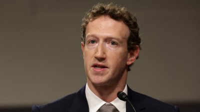 Таткото на Фейсбук се кани да затрие бизнес за $400 милиарда
