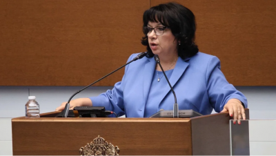 Жестока война между шефа на НАП Румен Спецов и финансовия