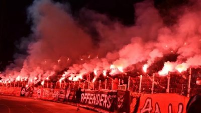 Цесекарите грабят на поразия билетите за финала