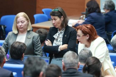 Отново отложиха отпадането на шестте депутатски имунитета
