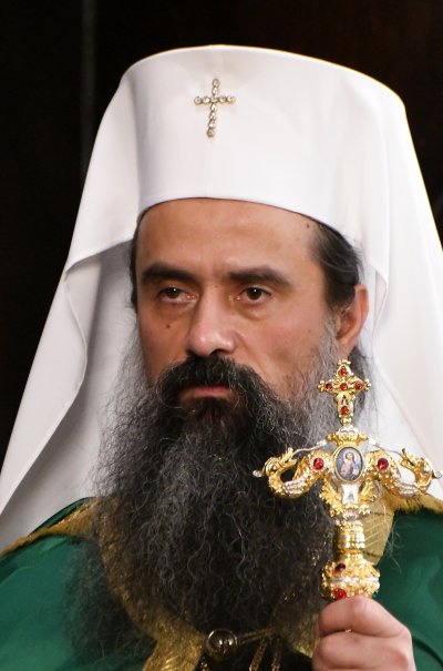 Патриарх Даниил: Как да осветим знамената без литургия? Изпратихме нашия викарий