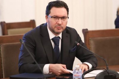 Даниел Митов: Култът към мутрите и чалгата създаде "локалите" 