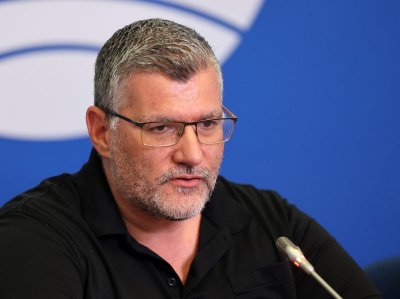Проф. Момеков: Нови антибиотици няма, да пазим наличните като скъпоценни 