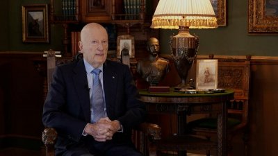 Царят-гражданин: Симеон II се изповядва пред Павел Станчев
