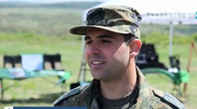 Кои са военните, които пристигат първи и си тръгват последни
