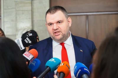 Пеевски: Нищо не се случва в този парламент, занимават се само с глупости