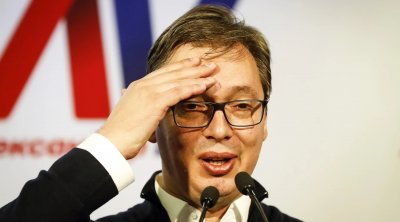 ЩЕ ЖИВЕЕ: Вучич вдигнал кръвно 165/100, не е ясно от какво