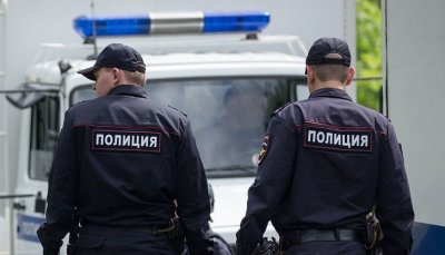 Арестуваха сводниците на Студентски град Пешо Калашника и гаджето му 