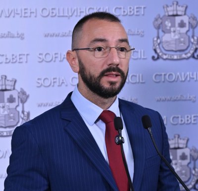 Хекимян: Борис Бонев е като латерна, с Терзиев говорят само за пари и постове