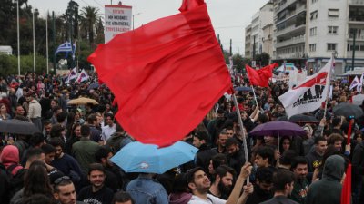 За 1-и май: Национална стачка в Гърция, митинги и концерти в Италия