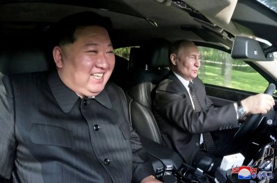 Ким Чен Ун: Чест е да нарека Путин приятел
