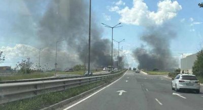 Пожарникарите на крак! Гъст дим се вие над Кроношпан