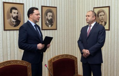 Дани Митов: Радев иска референдум като през 1946-а - под надзора на Червената армия