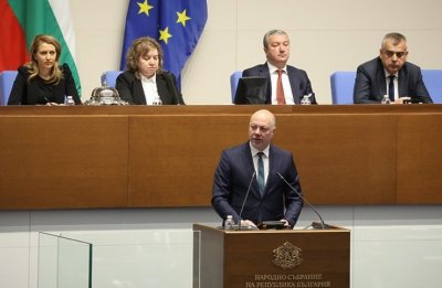 Партиите във властта приемат програмата за управление 
