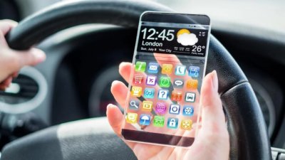 Apple вдига цената на iPhone, обещават революция