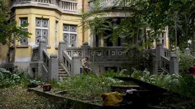 НОВА МОДА: Заможни българи се избиват за трофейни имоти