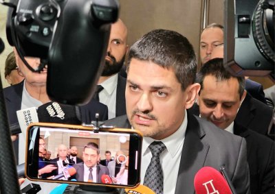 МЕЧ ще подкрепи вота на недоверие на "Величие"