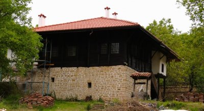 Строител съсипа 300-годишната къща на баба Кали в Арбанаси