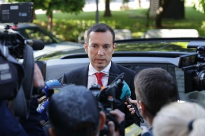 Терзиев с 3-то писмо до Теменужка да придвижи обществените поръчки за сметосъбирането